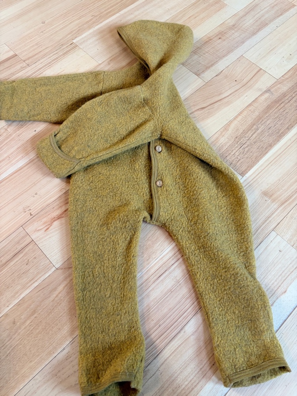 Siskin mama owl Pipit Baby Suit - Merino Wool Fleece One-Piece in Brown - Picture 8 of 10